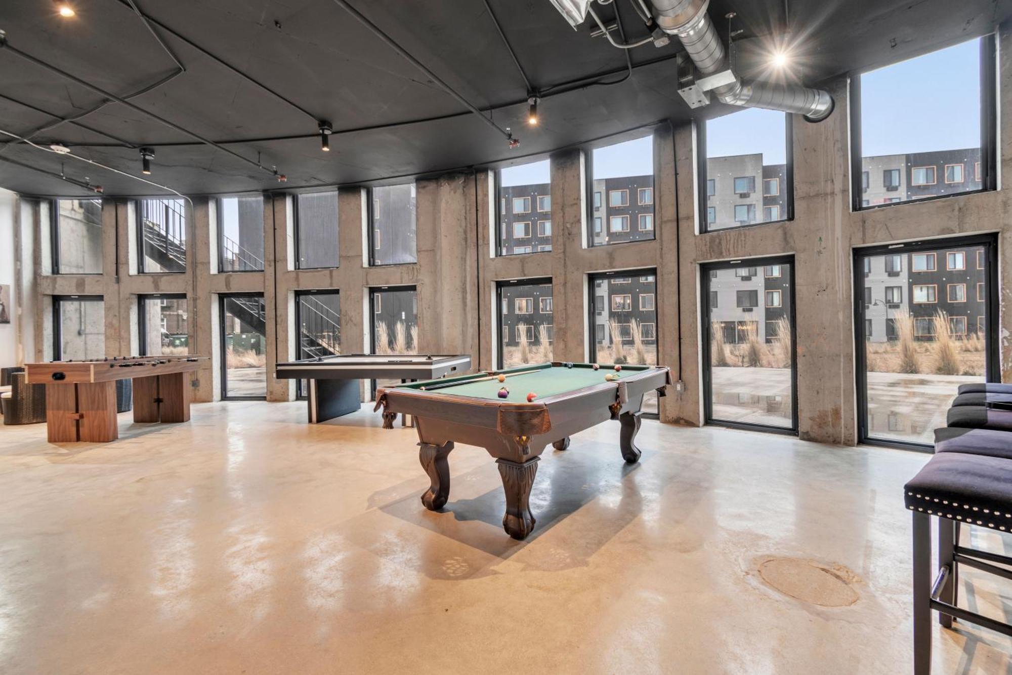 Royal Oasis Indoor Pool, Free Parking, Near Nyc Leilighet Elizabeth Eksteriør bilde